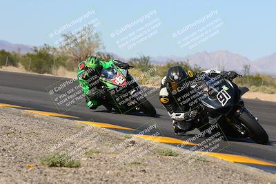 media/Oct-30-2022-CVMA (Sun) [[fb421c3cec]]/Race 12 Supersport Open/